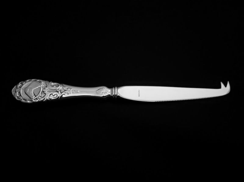 Veddeløp ostekniv