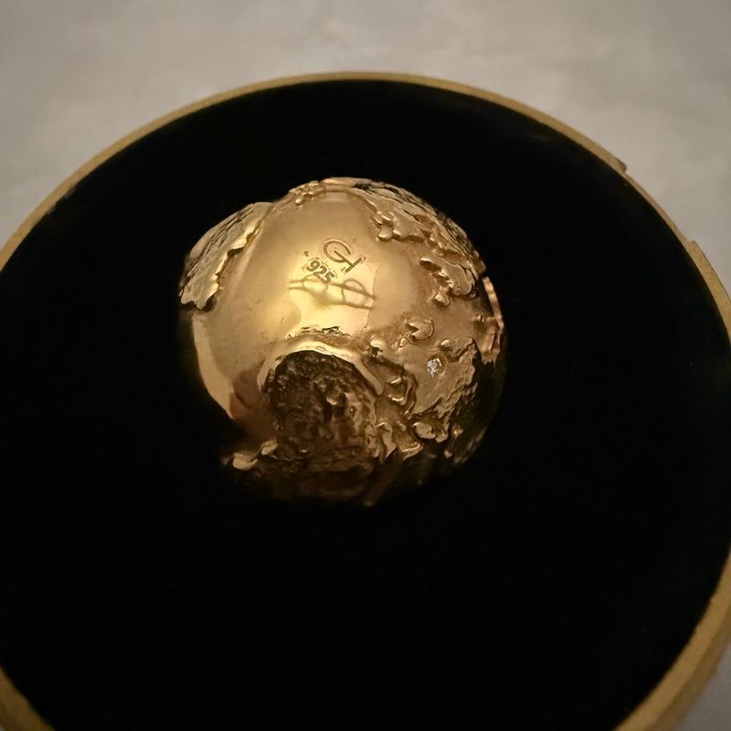 3D Golden Diamond Globe Coin - Poland